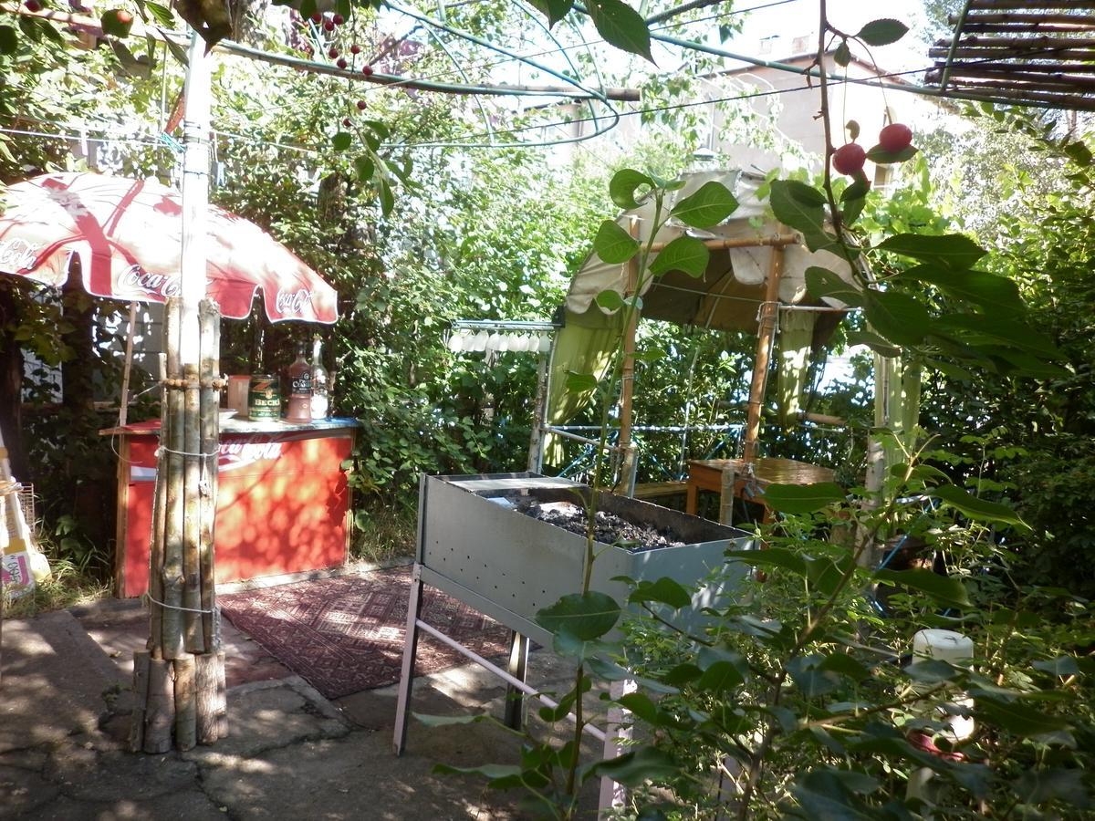 Guest House Dompolski Ghiumri Exterior foto